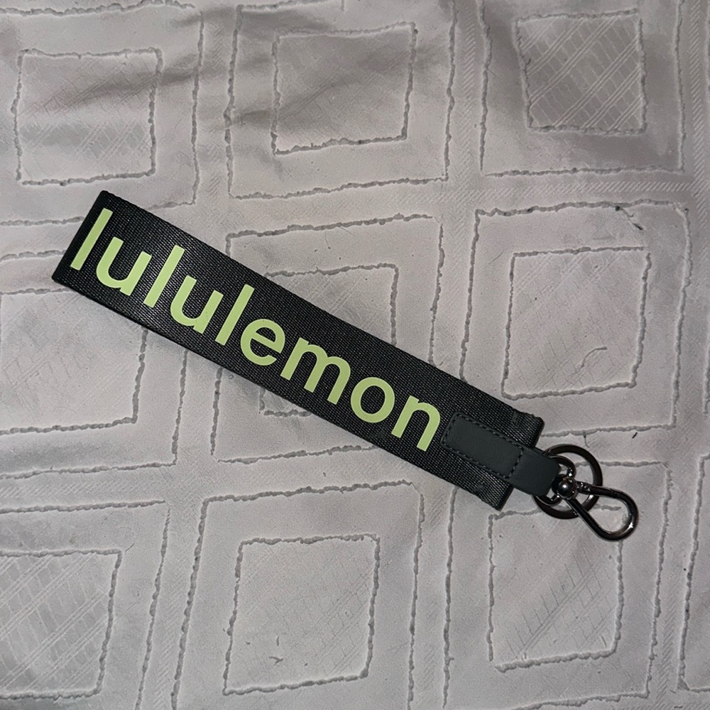 Lululemon keychain green